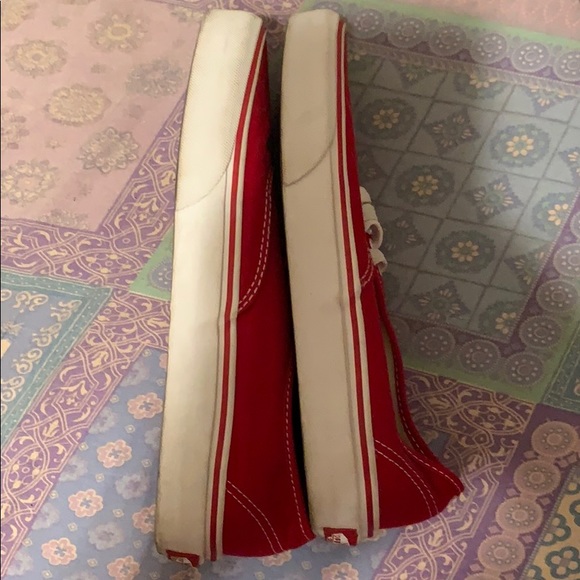 Red vans - Picture 4 of 4